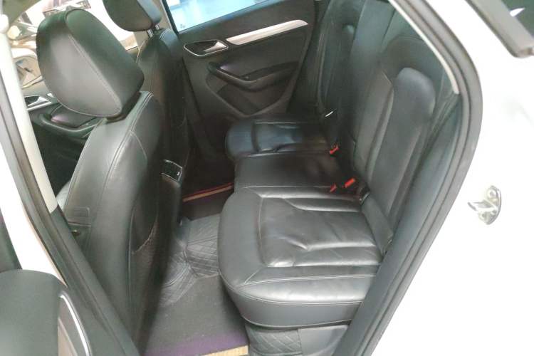 Used Audi Q3 2015 35 TFSI Comfort Model
