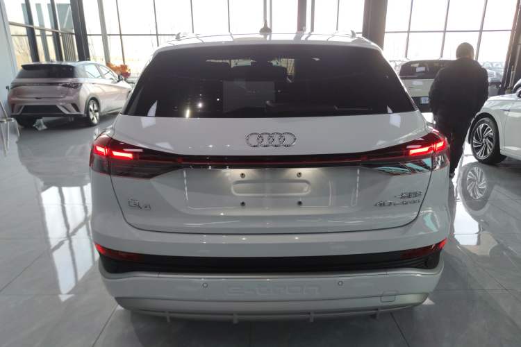 Used Audi Q4 e-tron 2024 40 e-tron Adventure Edition

