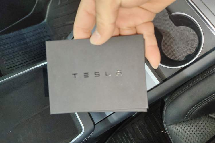 Used Tesla Model Y 2025 Rear-Wheel-Drive Version