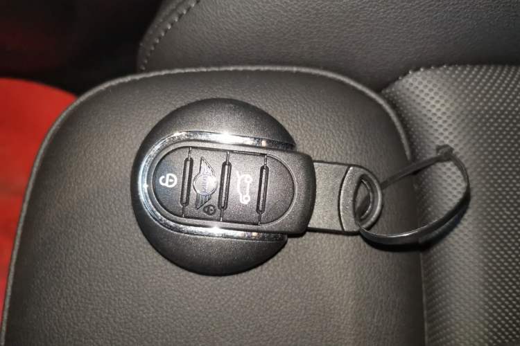 Used  MINI 2023 Updated 1.5T COOPER Artist
