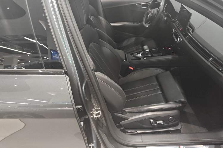 Used Audi A4L 2024 40 TFSI Luxury Dynamic Edition