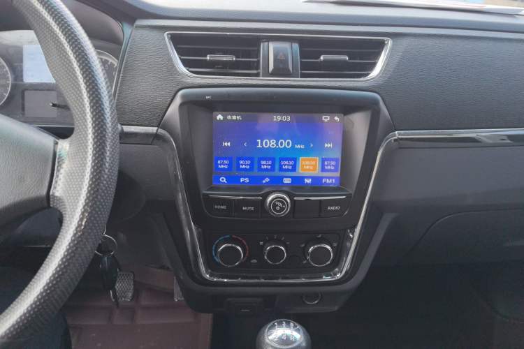 Used Jinbei Hiace X30 2021 1.5L Comfort Model Base Version (No Air Conditioning) Van China VI Standard SWC15M