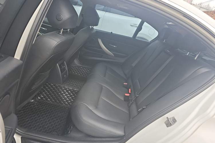 TDK.VehicleDetails.img