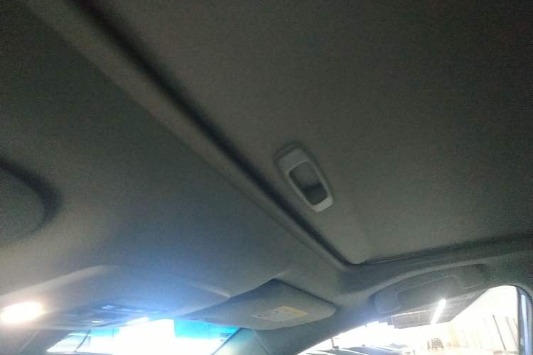 Used Toyota Camry 2021 2.0G Luxury Edition
