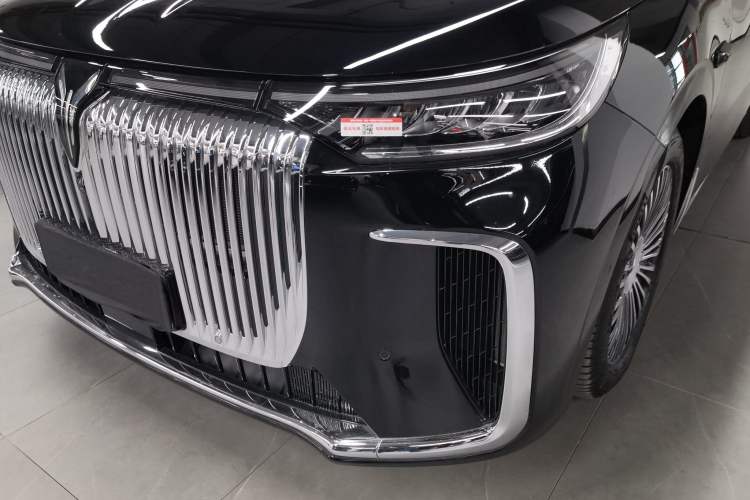 Used VOYAH Dream 2025 PHEV Four-Wheel-Drive Flagship Version – Qiankun Edition