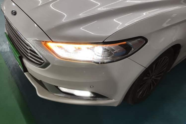 Used Ford Mondeo 2017 EcoBoost 180 Luxury Model
