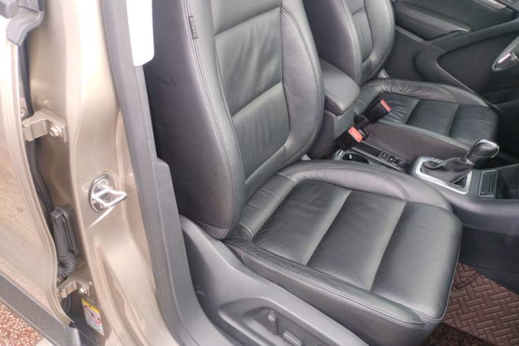 Used Volkswagen Tiguan 2015 1.8TSI Automatic Two-Wheel Drive Comfort Edition
