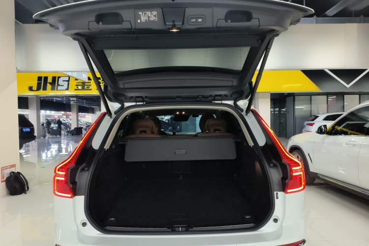 Used Volvo XC60 2020 T5 4x4 Smart Luxury Edition
