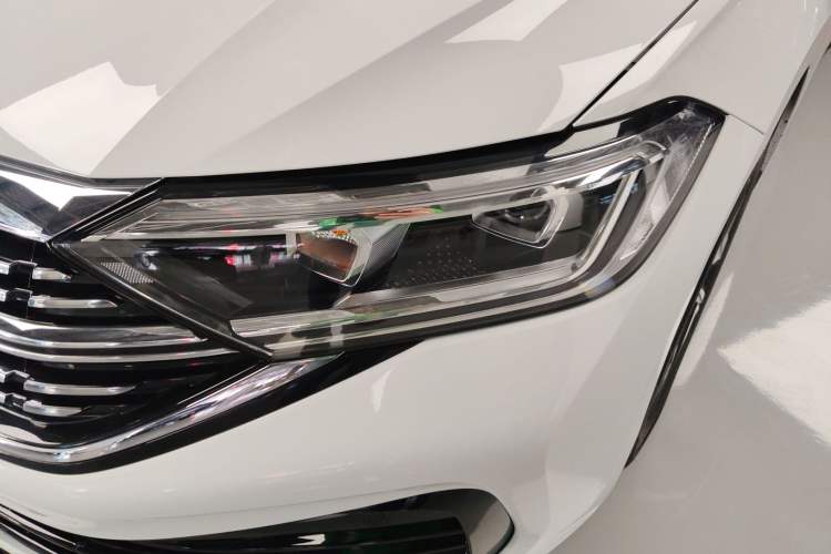 Used Volkswagen Sagitar 2023 300TSI DSG Excellence Edition
