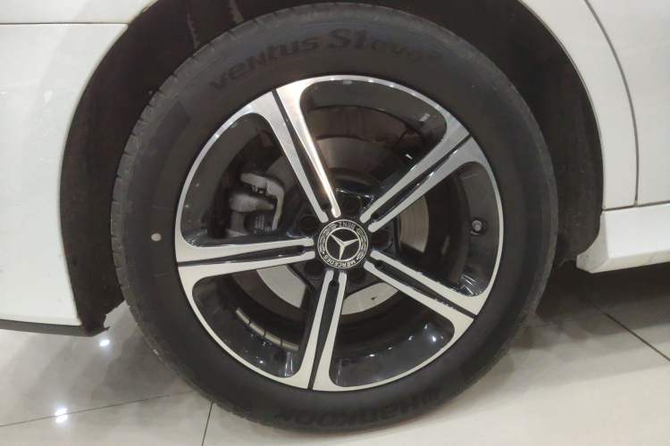 Used Mercedes-Benz A-Class 2024 Updated A 200 L Fashion Version
