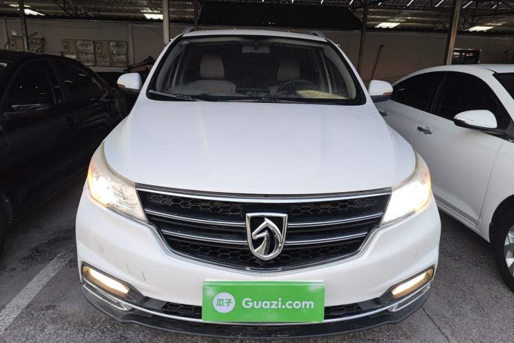 Used Baojun 730 2019 1.5T Manual Fashion Model 7-seater China VI
