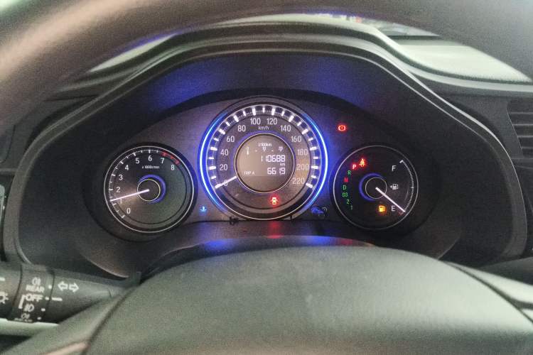 Used Honda Crider 2015 1.8L automatic comfort version