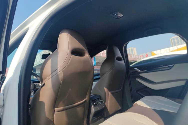 Used BYD Qin PLUS 2024 HONOR Edition DM-i 55KM Leading Model
