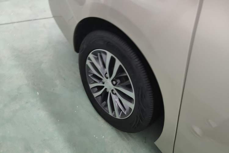 Used Buick GL8 2021 ES Land Cruiser 653T Luxury Edition