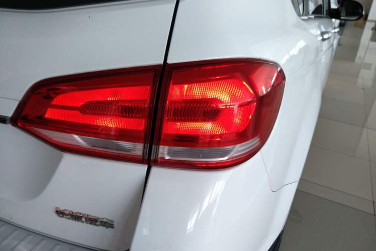 Used Haval H6 2018 Sport Edition 1.5T Automatic Two-Wheel Drive Elite Model China V Standard
