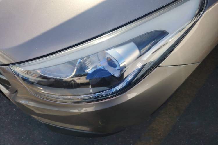 Used Hyundai ix35 2013 2.0L Automatic Two-Wheel Drive Smart GLS China IV Standard