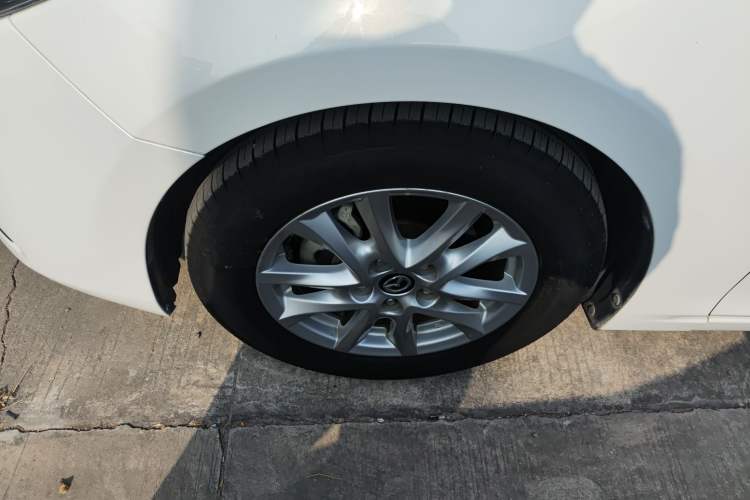 Used Mazda Mazda 3 Axela 2017 Sedan 1.5L Automatic Luxury Model Emission Standard China V
