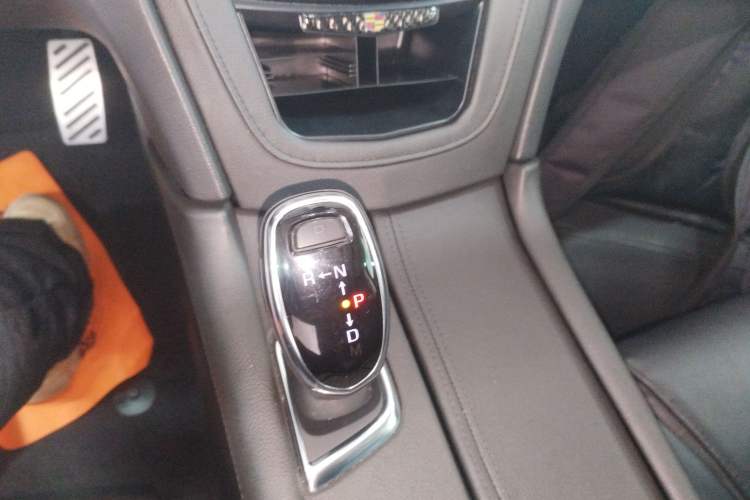 Used Cadillac XT5 2018 25T Luxury Model