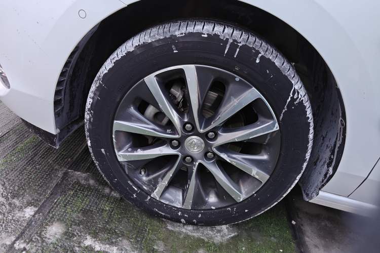 Used Buick GL6 2019 18T 6-Seater Connected Luxury Version China VI Standard
