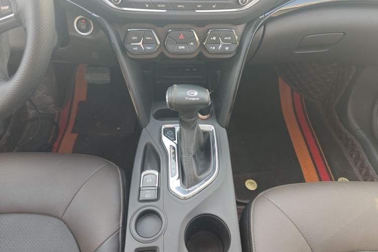 Used GAC Trumpchi GS4 2017 235T G-DCT Two-Wheel Drive Luxury Edition
