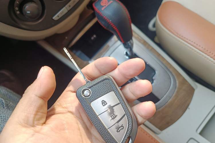 Used Buick Excelle 2015 1.5L Automatic Classic Model
