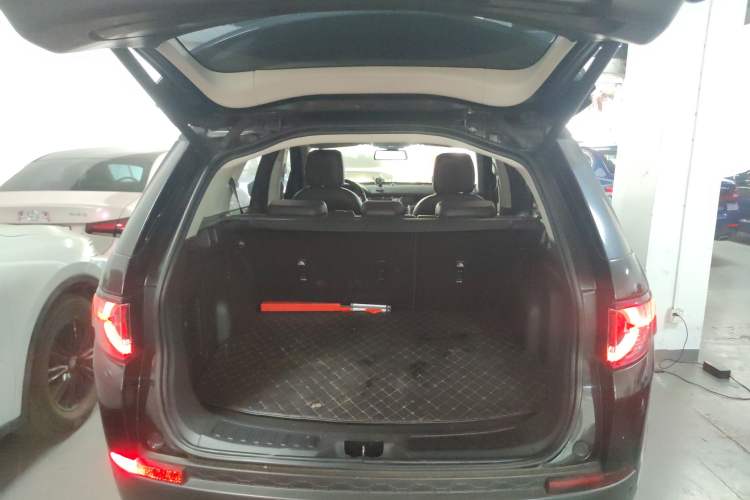 Used Land Rover Discovery Sport 2018 240 PS SE Version
