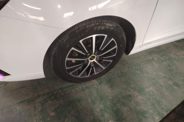 Used Roewe i5 2021 1.5L CVT Platinum Edition