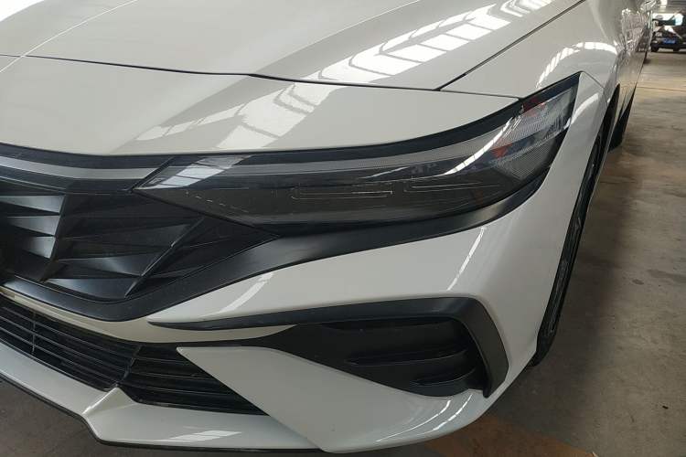 Used Hyundai Elantra 2023 1.5L CVT LUX Prestige Edition