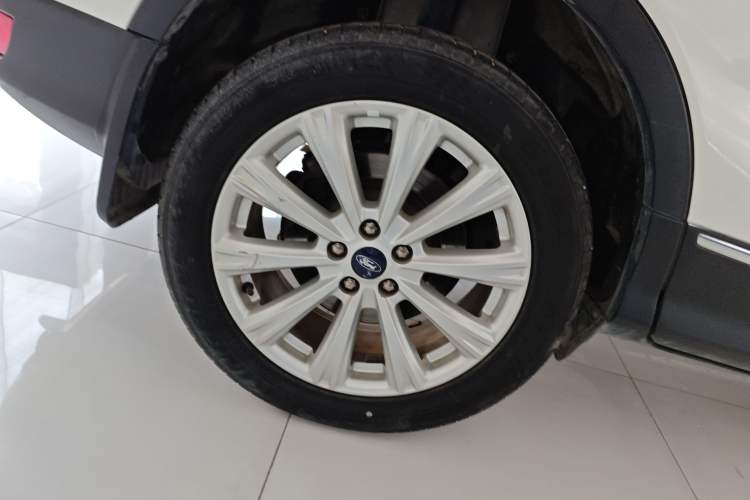 Used Ford Kuga 2017 EcoBoost 180 Two-Wheel-Drive Luxury Wing Edition