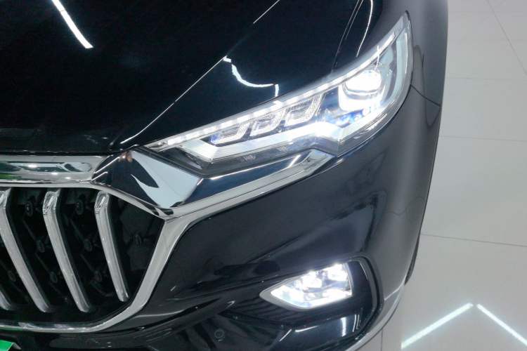 Used Hongqi HS5 2022 Facelifted Version 2.0T Smart Connect Flagship All-Wheel-Drive Edition