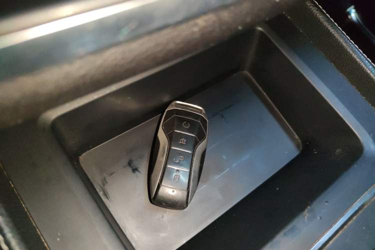 Used BYD Tang 2018 2.0T Automatic SmartConnect Prestige 7-Seater China V Standard
