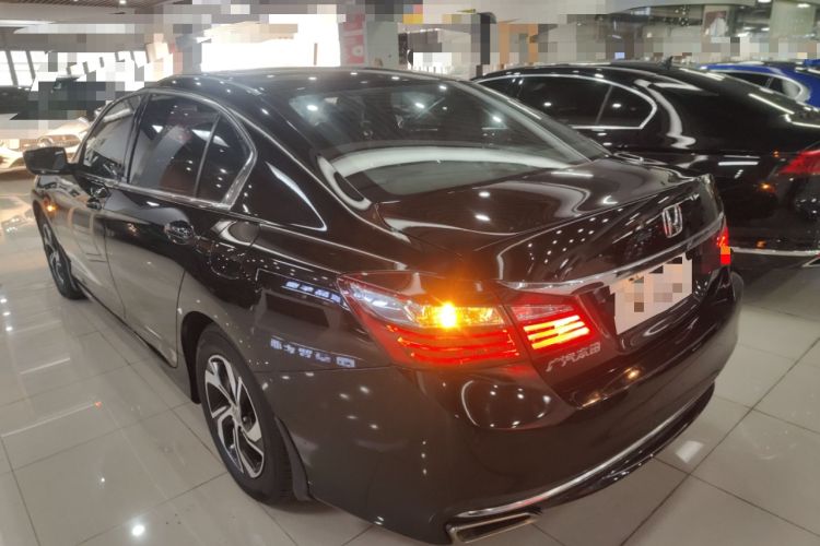 Used Honda Accord 2016 2.0L Comfort Edition
