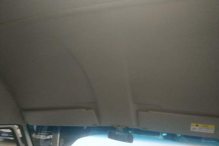 Used Iveco Daily 2017 2.5T A35 Passenger Van 5-7 Seats Model 47Z5
