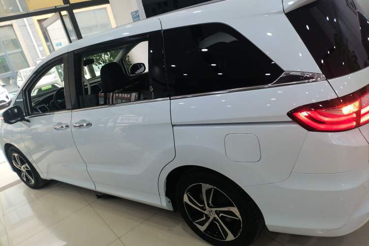 Used Honda Odyssey 2015 2.4L Smart Edition