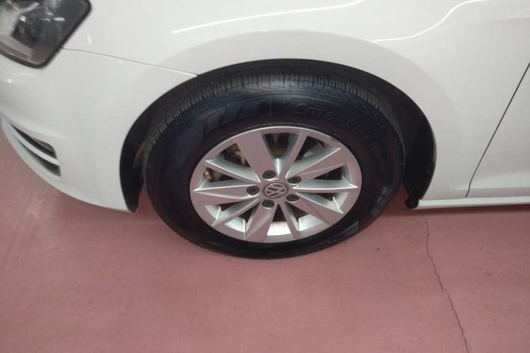 Used Volkswagen Golf 2015 1.6L Automatic Fashion Model