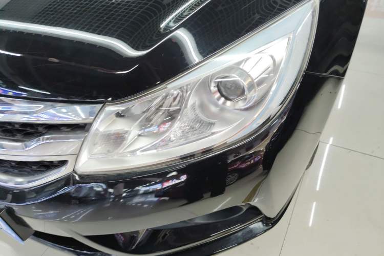 Used BYD Surui 2015 Revised Version 1.5L Manual Luxury Edition

