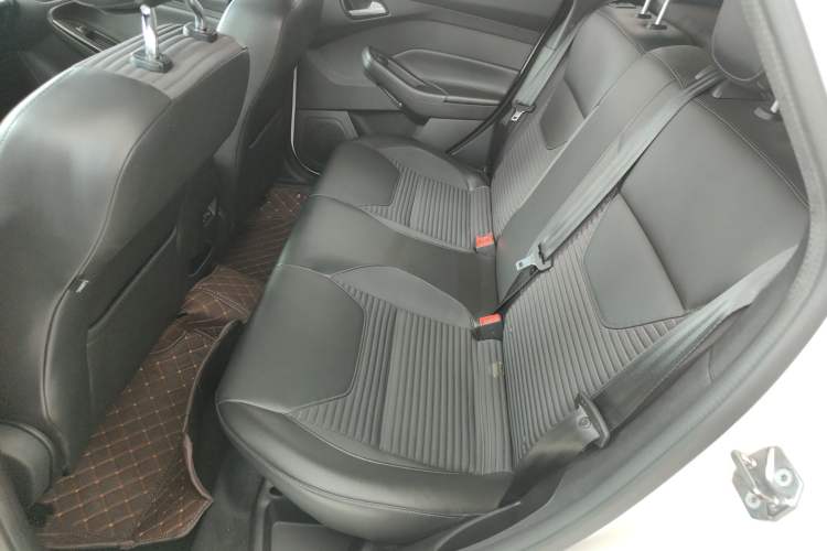 Used Ford Focus 2018 Hatchback Classic 1.6L Automatic Trendy SmartDrive Edition