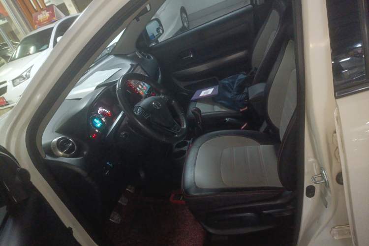 Used Great Wall M4 2014 1.5L manual Comfort trim level