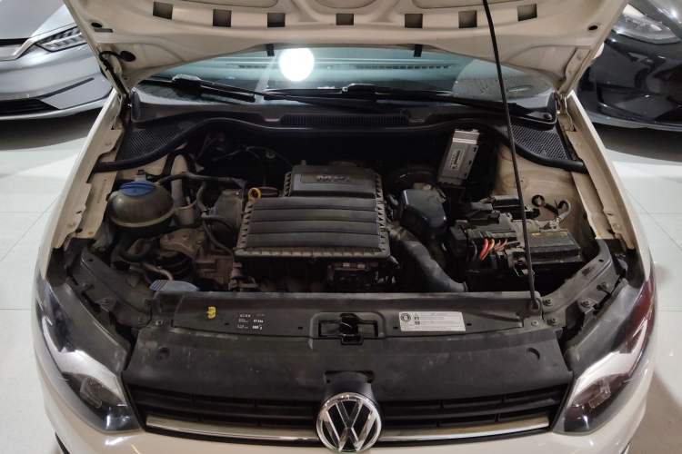 Used Volkswagen Polo 2016 1.4L Automatic Trendy Model
