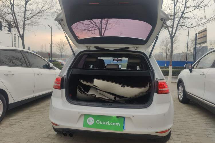 Used Volkswagen Golf 2015 1.4TSI Automatic Comfort Model
