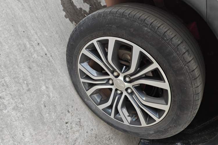 Used Mitsubishi Outlander 2018 2.0L Two-Wheel Drive Glory Edition 5 Seats
