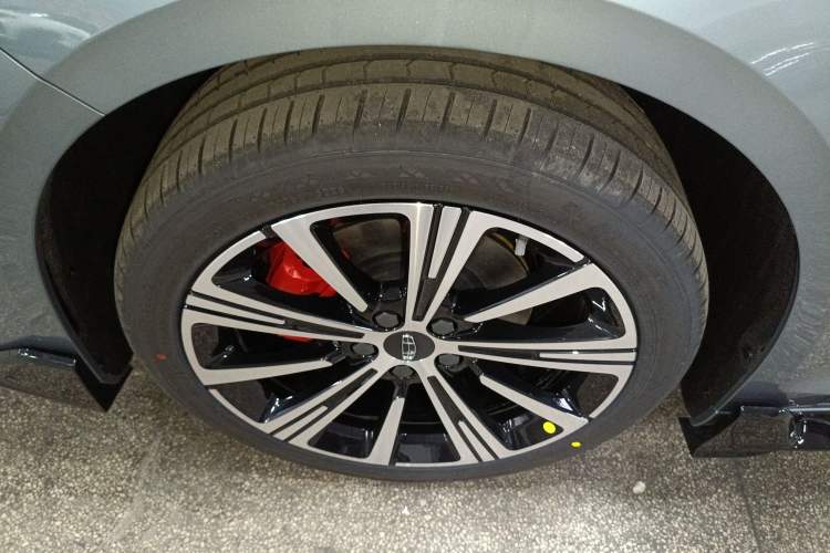 Used Geely Auto Preface 
