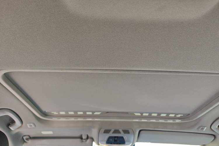 Used BMW 3 Series 2015 320Li Fashion Model
