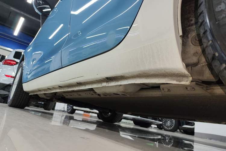 Used ORA Black Cat 2021 301 km Basic Version
