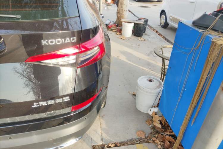 Used Skoda Kodiaq 2018 Facelifted TSI330 5-Seater Two-Wheel-Drive Luxury Enjoyment Edition
