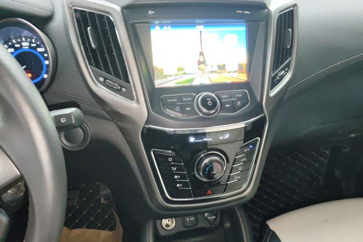 Used Changan CS35 2017 1.6L Automatic Luxury Model
