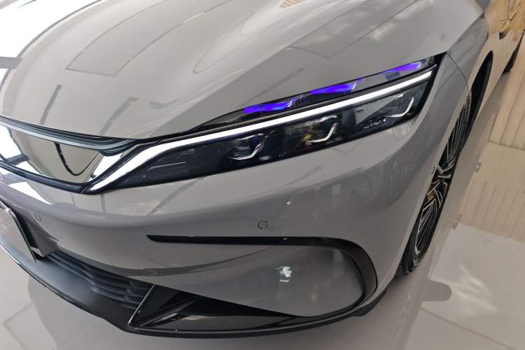 Used BYD Han 2025 EV with 701 km of Laser Radar-Enabled Intelligent Driving
