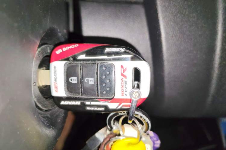 Used Honda Fit 2016 1.5L SES CVT Fashion Sunroof Edition