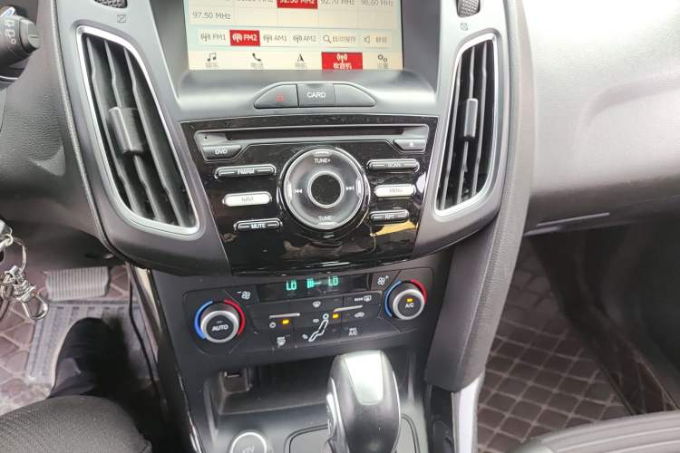 Used Ford Focus 2017 Hatchback 1.6L Automatic Fashion Edition Smart Drive Version