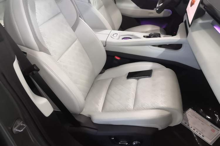 Used Zeekr 001 2025 WE Edition 95 kWh All-Wheel Drive
